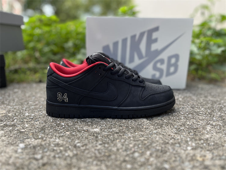 Supreme x Nike SB Dunk Low Black