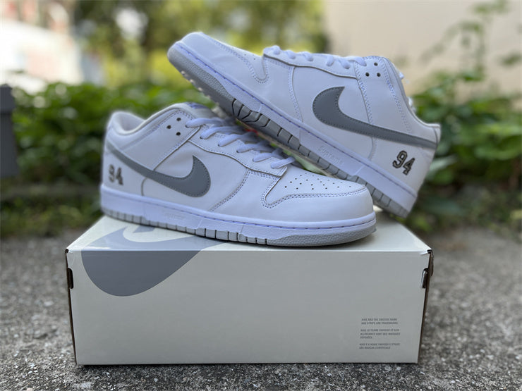 Supreme x Nike SB Dunk Low