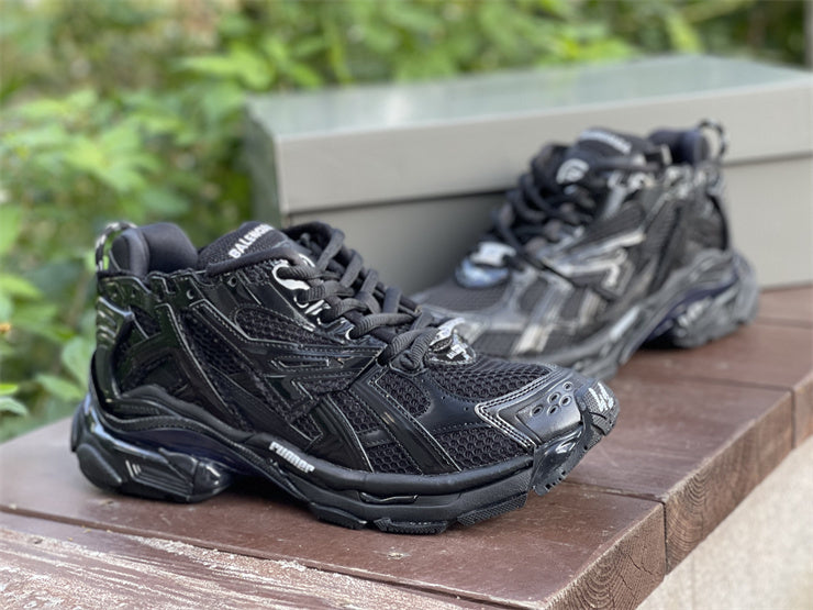 Black Runners