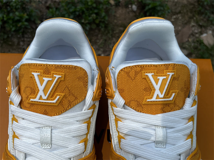 Yellow Trainer
