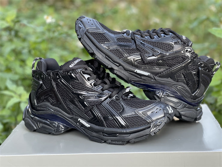 Black Runners