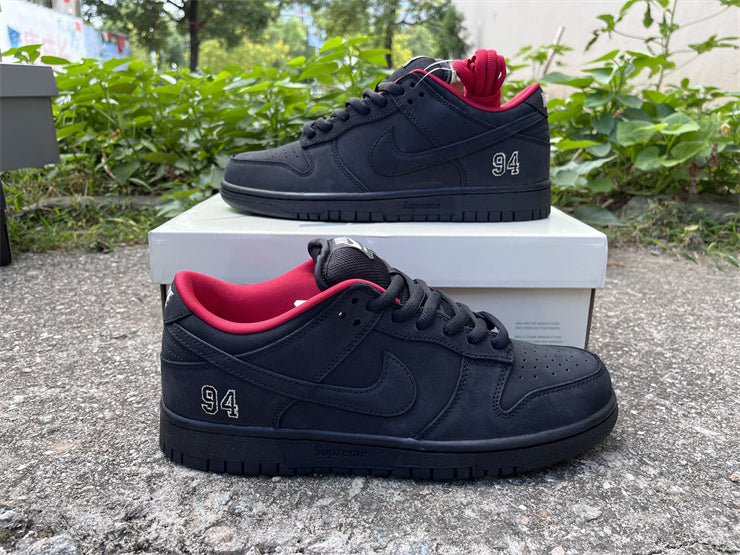 Supreme x Nike SB Dunk Low Black