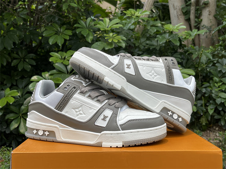 Grey Trainer