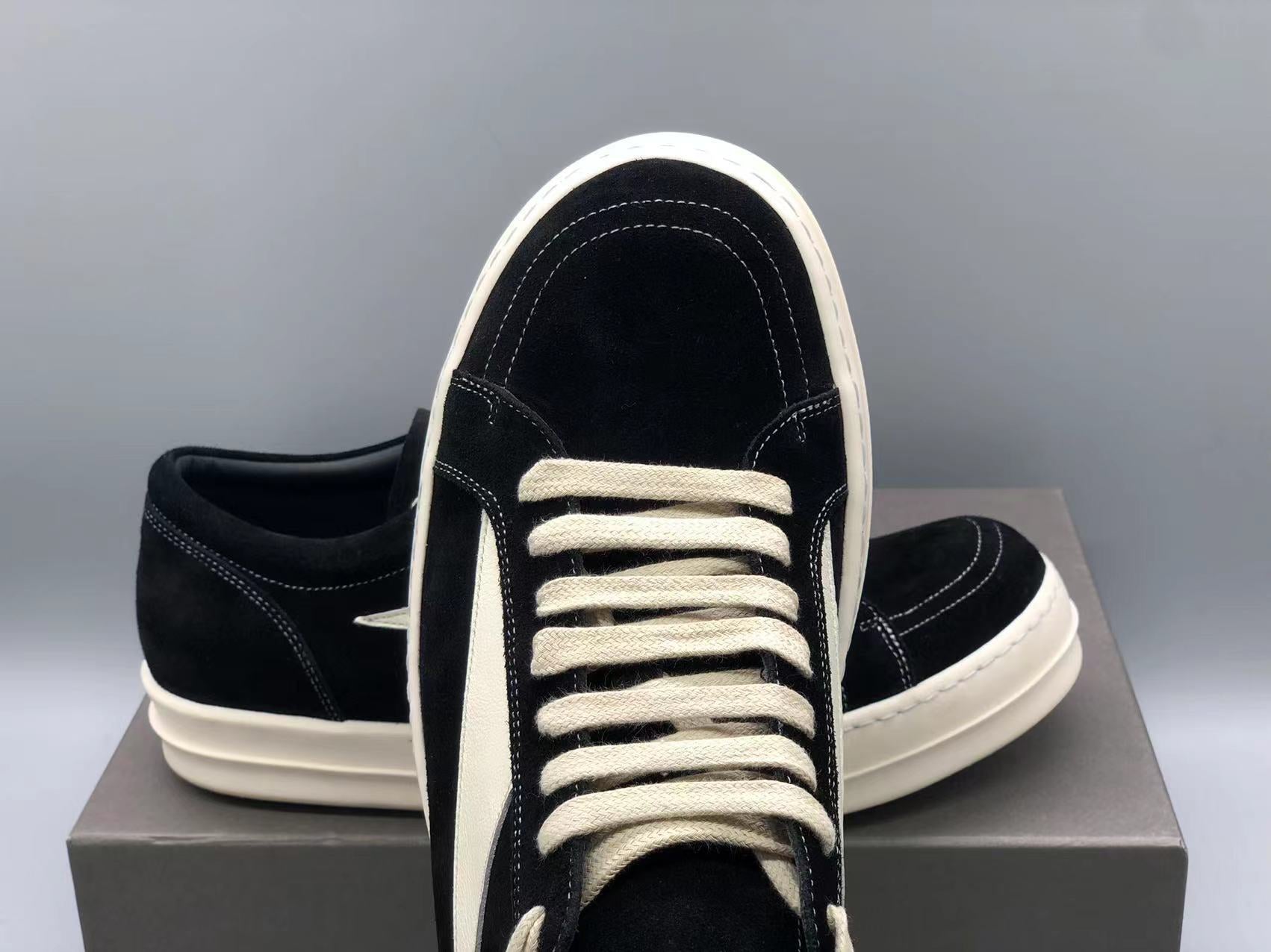 Black Vans