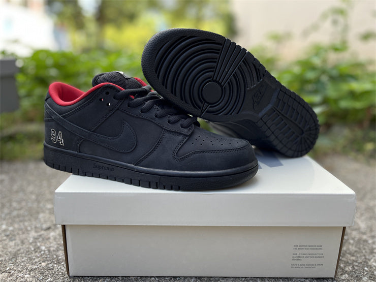 Supreme x Nike SB Dunk Low Black