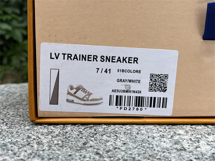 Grey Trainer