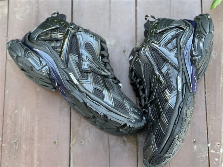 Black Runners