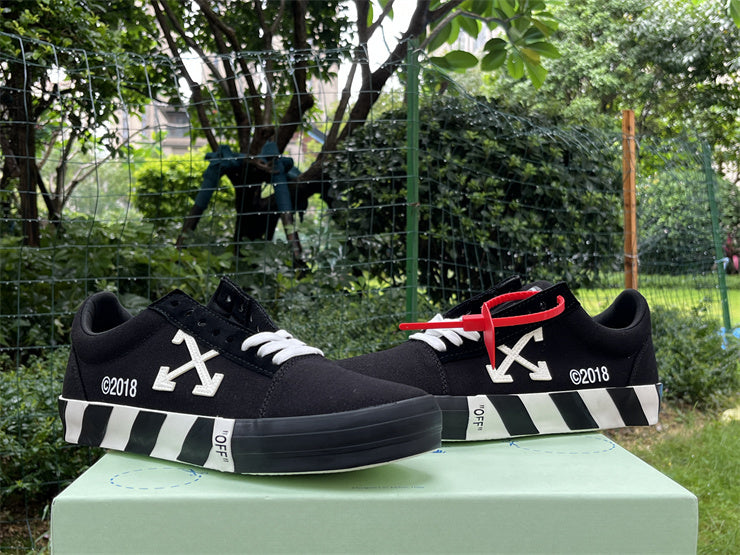 Vulc Low Black