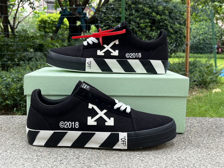 Vulc Low Black