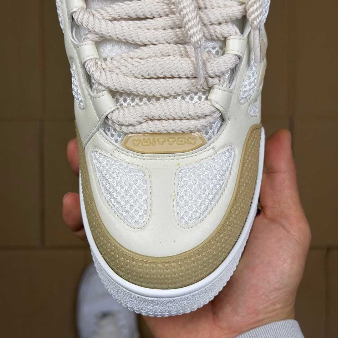 Beige Skates