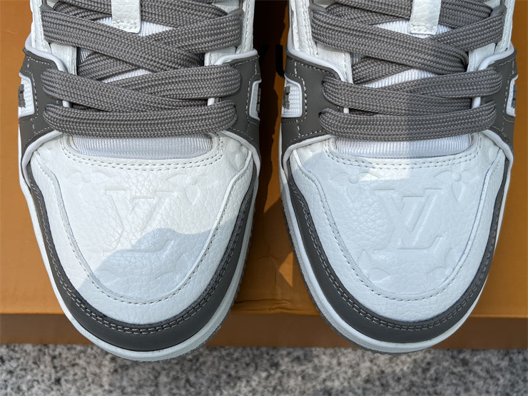Grey Trainer