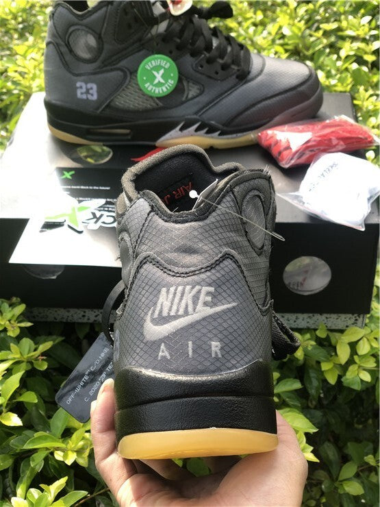 Off-White x Air Jordan 5 ‘Muslin’