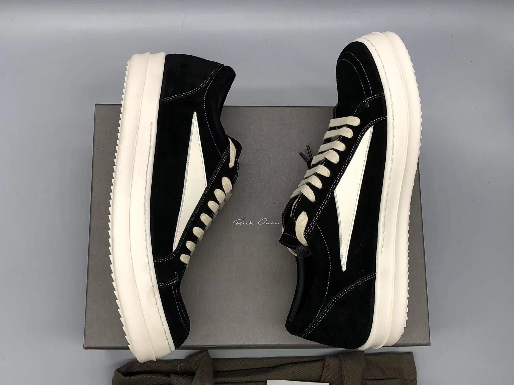 Black Vans