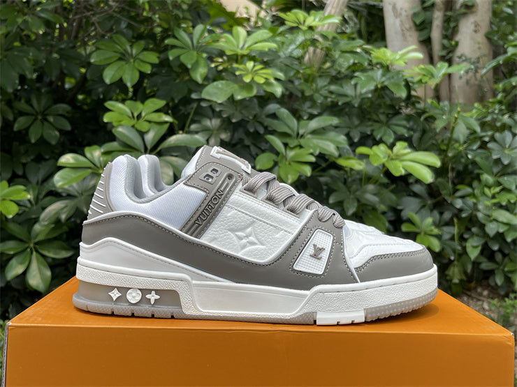 Grey Trainer