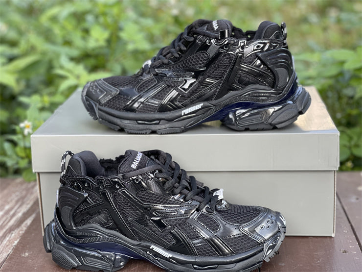 Black Runners