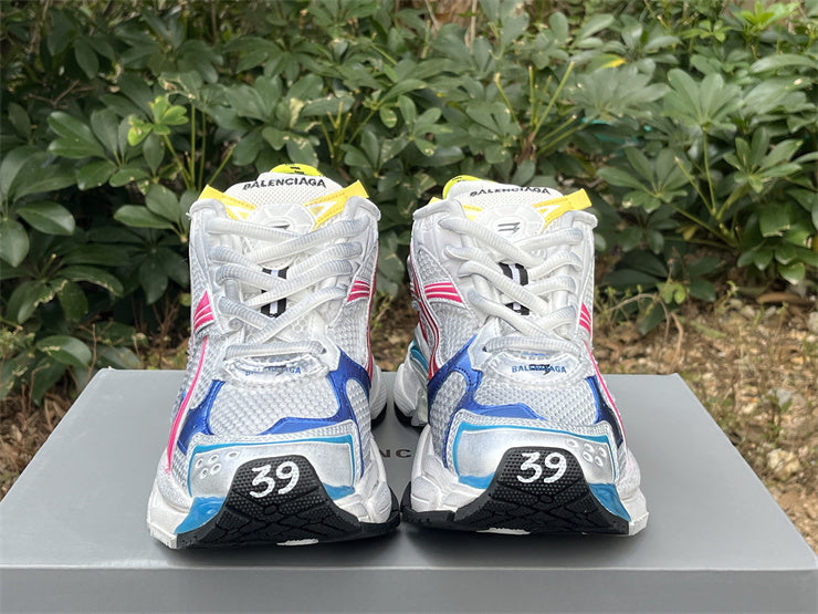 Multicolor Runners