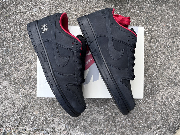 Supreme x Nike SB Dunk Low Black