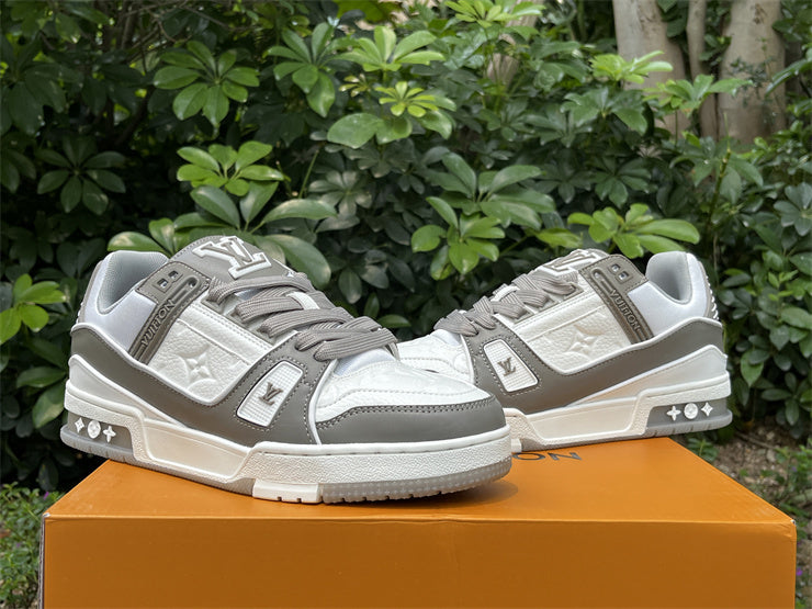 Grey Trainer
